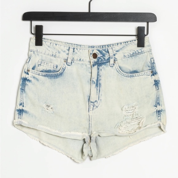 Topshop High Rise Hallie Denim Short - Picture 4 of 12